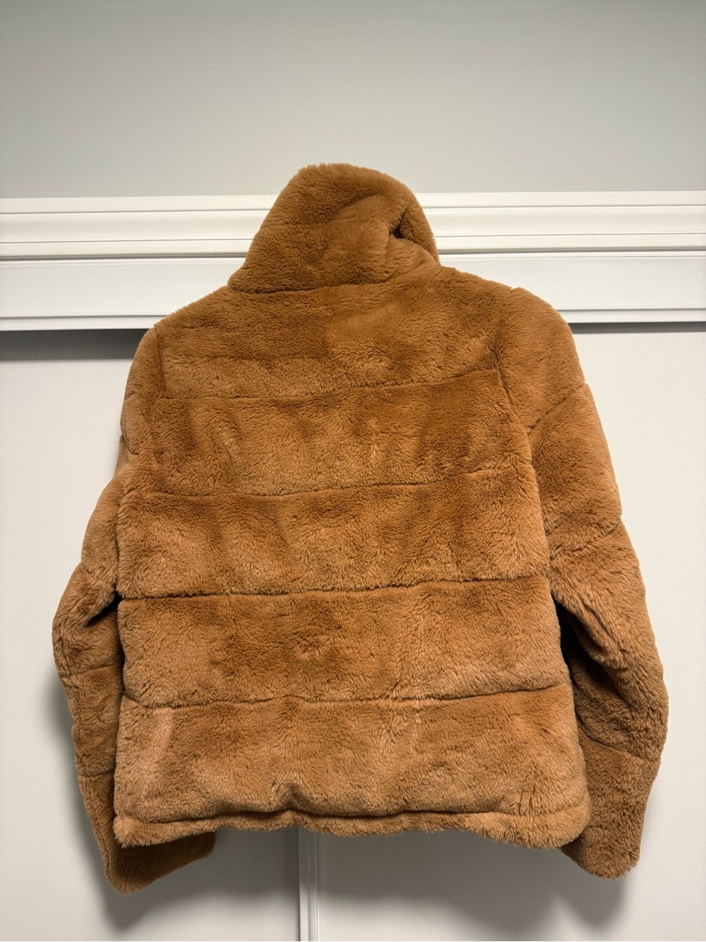 Abercrombie and Fitch faux fur mini puffer - Picture 6 of 6